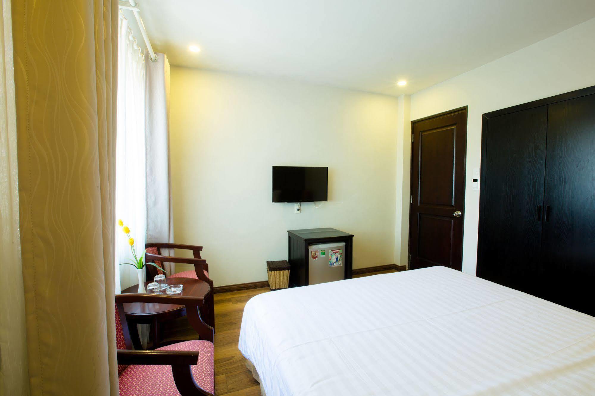 נה טראנג Sun Flower Hotel מראה חיצוני תמונה